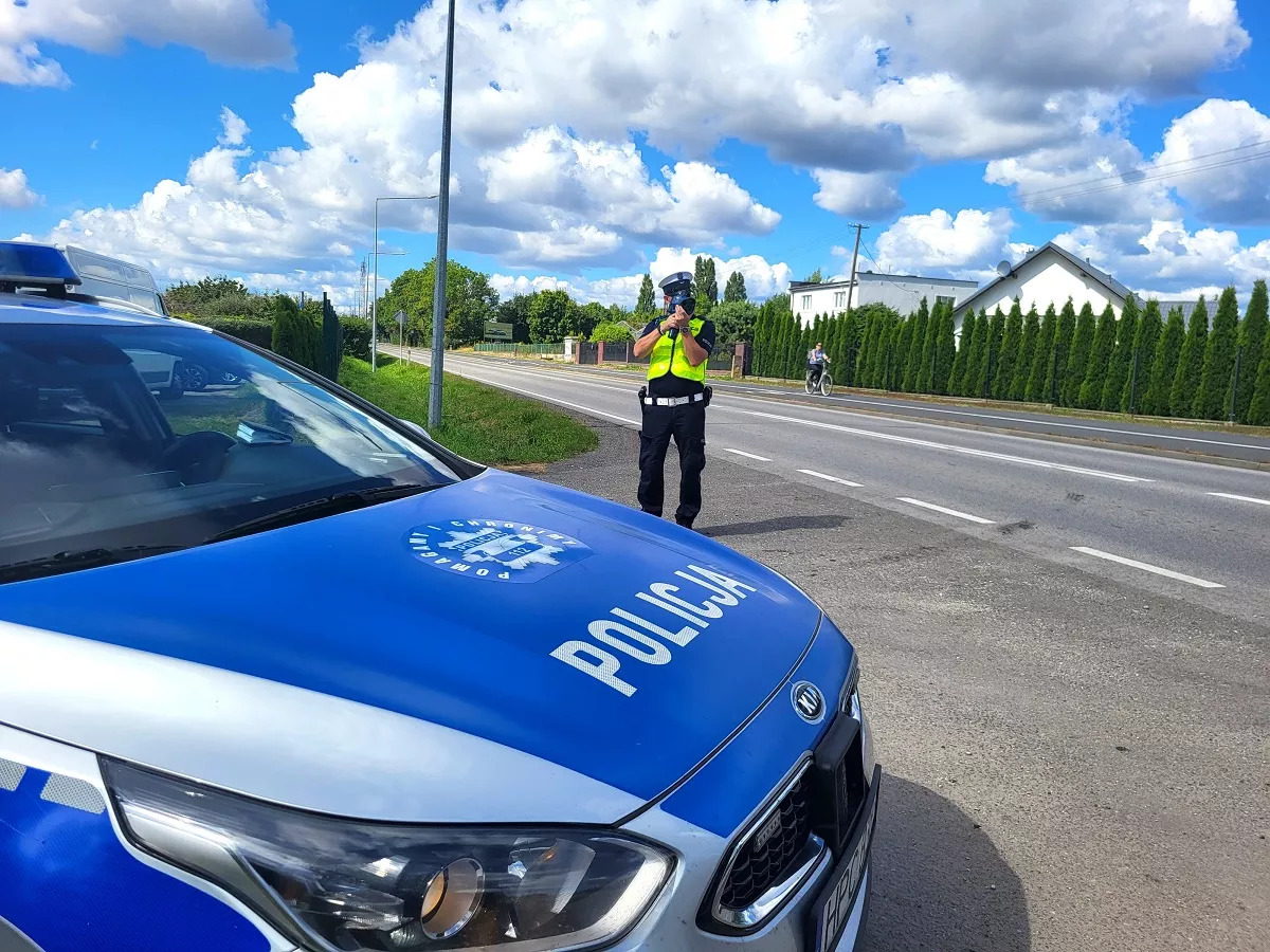 Pędził 154 km/h na trasie Motyl - Pruszcz. Surowa kara dla 33-letniego kierowcy