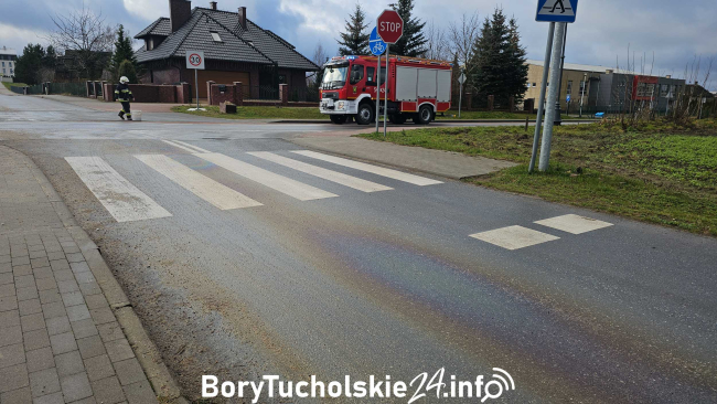 Ropa na ulicach Cekcyna! Interweniowali strażacy