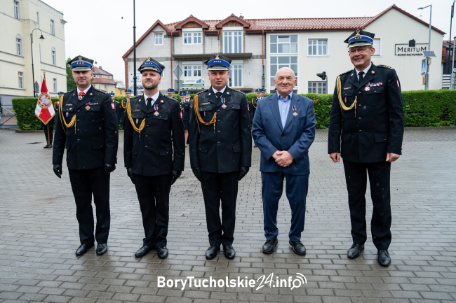 Powiatowy Dzień Strażaka w Tucholi. Awanse i wyróżnienia dla ratowników (FOTO, WIDEO)