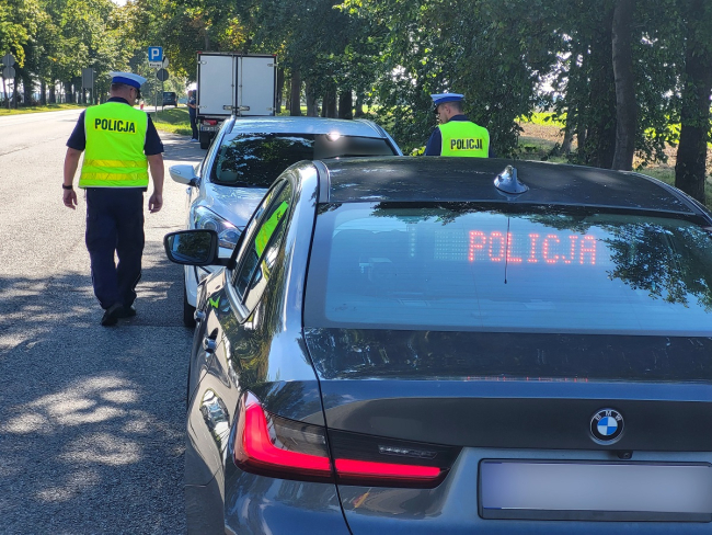 Wspólne działania policjantów z Tucholi i Chojnic. Posypały się mandaty (FOTO)